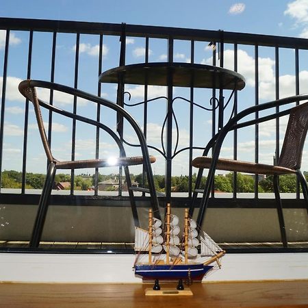 Apartamentai Vyta Plius クライペダ エクステリア 写真