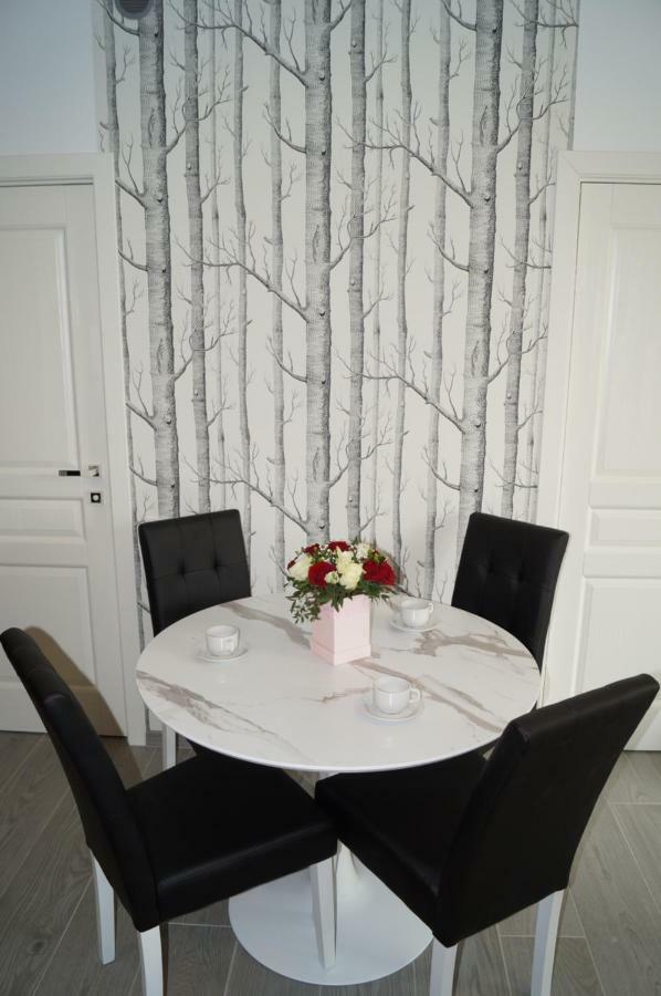Apartamentai Vyta Plius クライペダ エクステリア 写真
